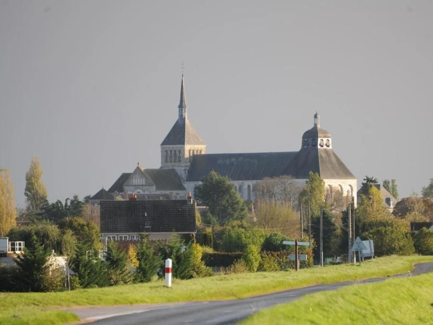 Grâce aux Coups de cœur du patrimoine, l’abbaye de Saint-Benoît-sur-Loire décroche un chèque de 10 000 €