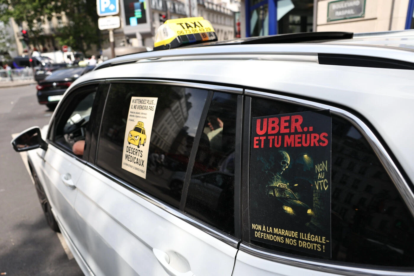 Taxis en colère : le ministre des Transports appelle à l’« apaisement » à la veille d’une rencontre avec François Bayrou
