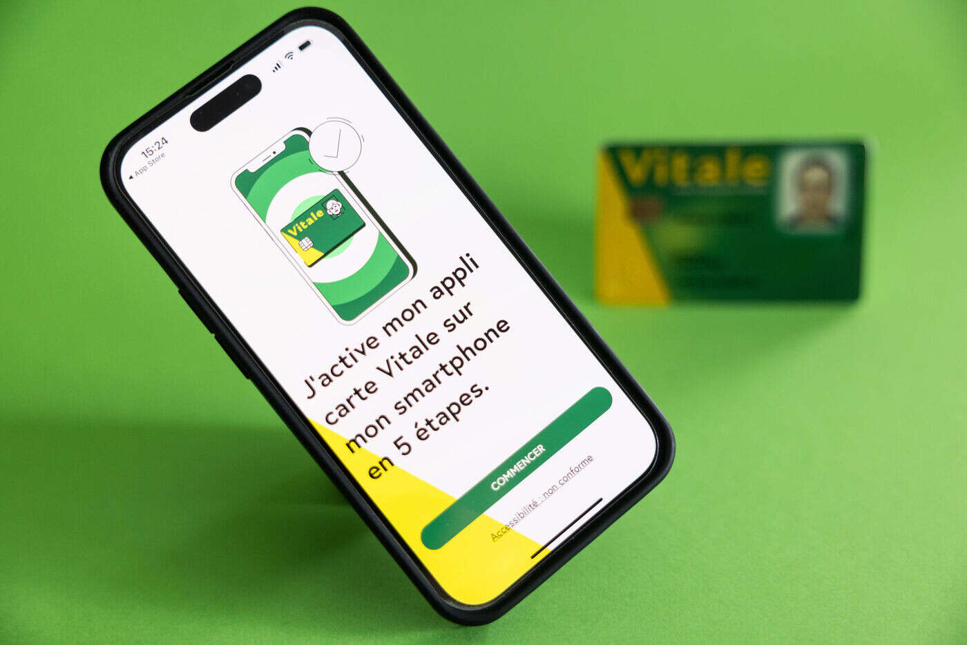 La carte vitale sur smartphone est désormais disponible, même sans identité numérique