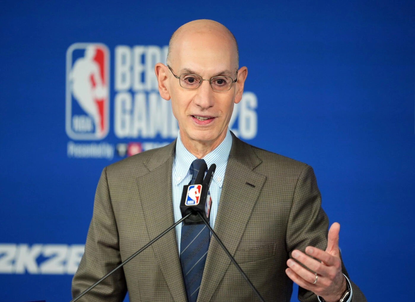 « Ce sera instantané » : le patron de la NBA songe à utiliser l’intelligence artificielle pour aider les arbitres