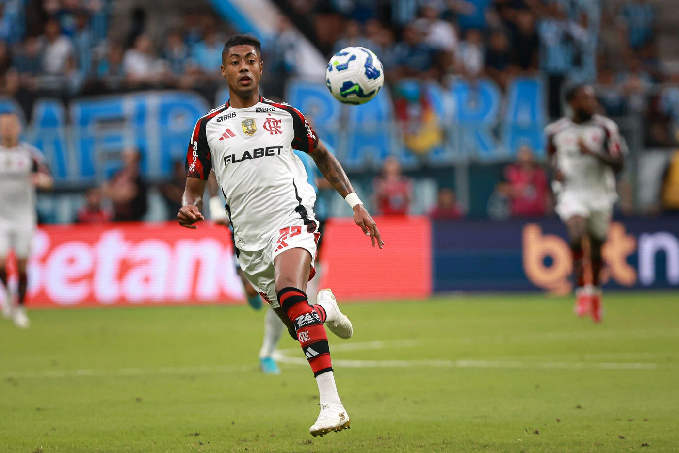Football : un attaquant de Flamengo menacé de poursuites pour paris truqués