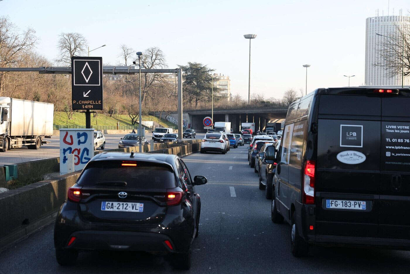 Paris : une pétition lancée contre les voies réservées sur le périphérique