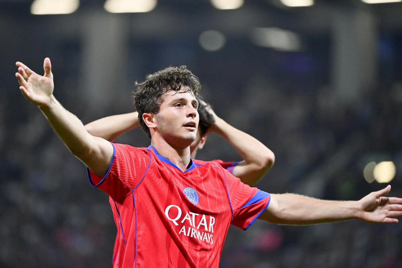 « Il se verrait bien faire sa carrière au PSG » : Hoarau révèle les confidences d’un titulaire indiscutable du club