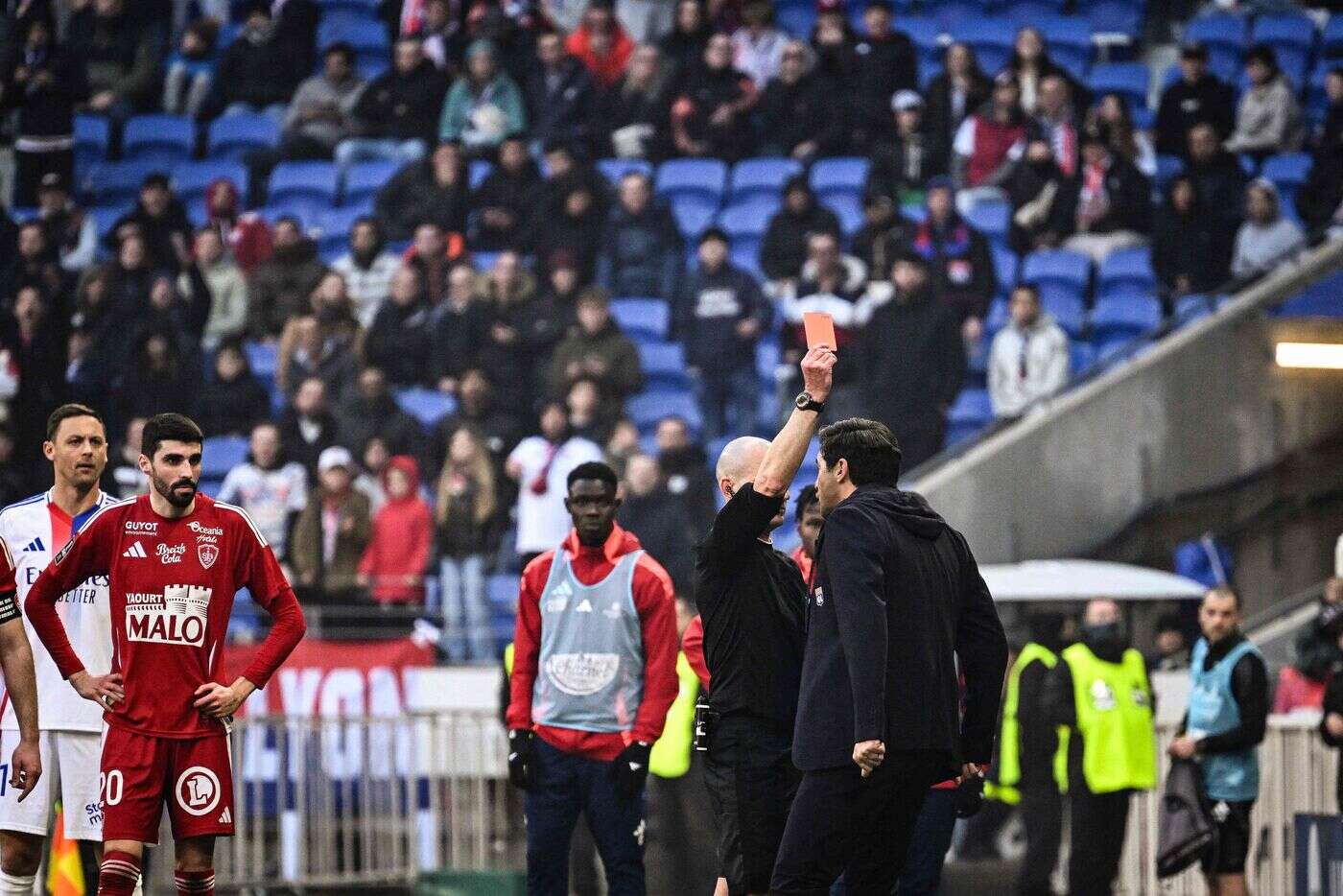 Lyon-Brest (2-1) : avec les arbitres, Paulo Fonseca entretient une longue histoire de désamour