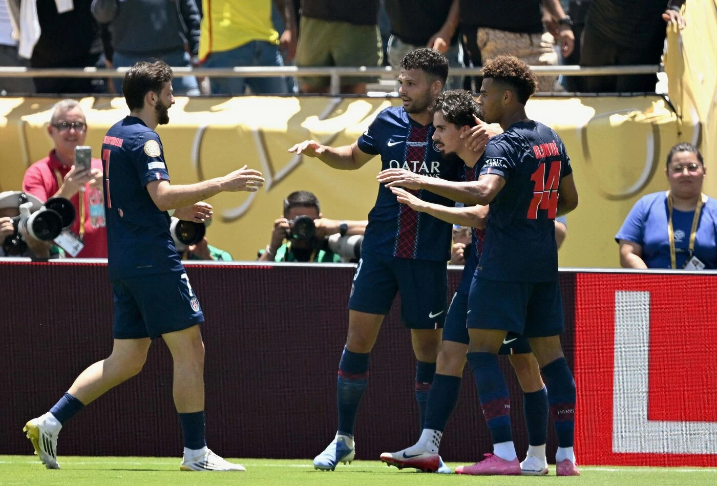 « On veut réaliser une saison historique » : motivé et ambitieux, le PSG a toujours faim de titres