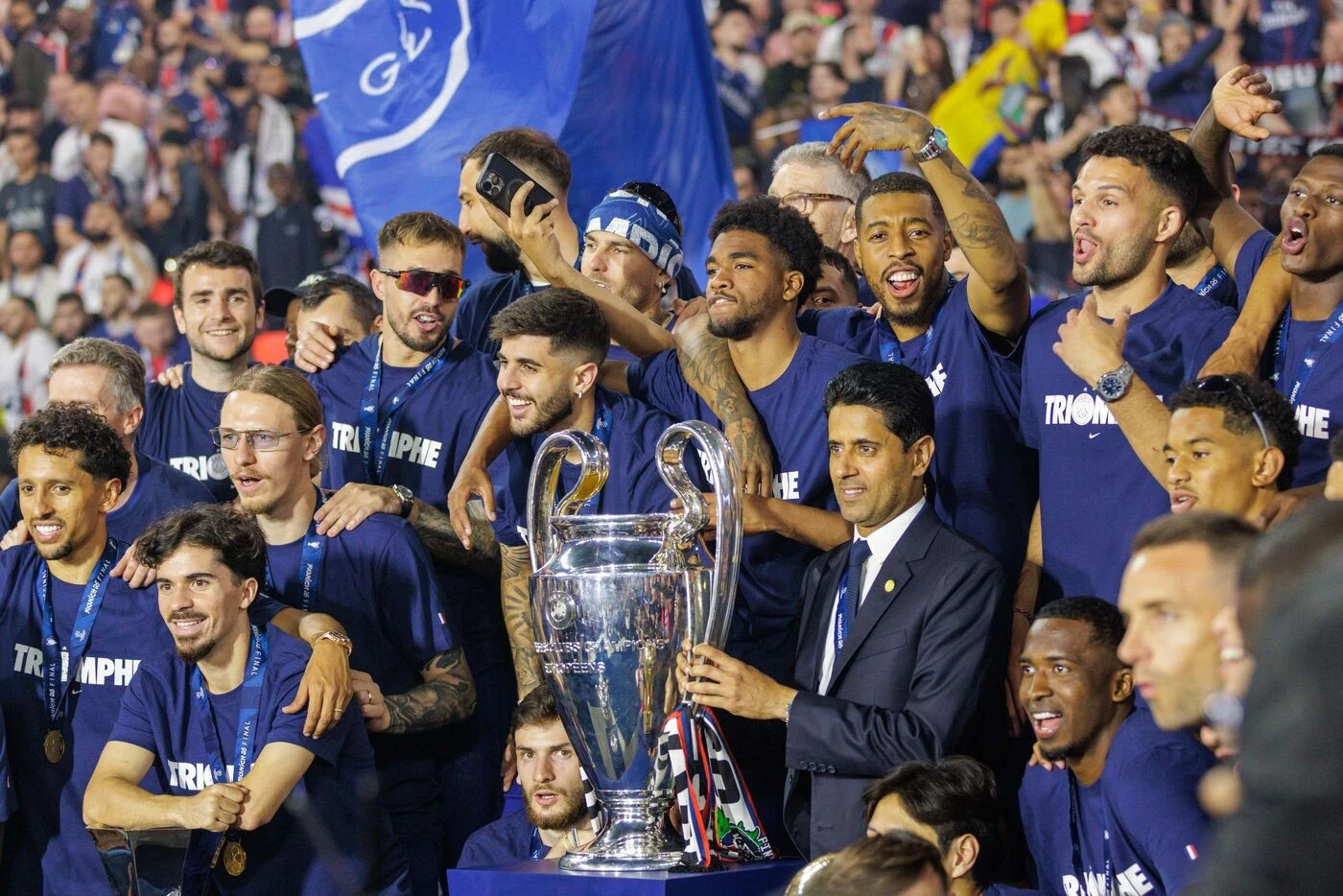 PSG : le trophée de Ligue des champions enfin exposé au Parc
