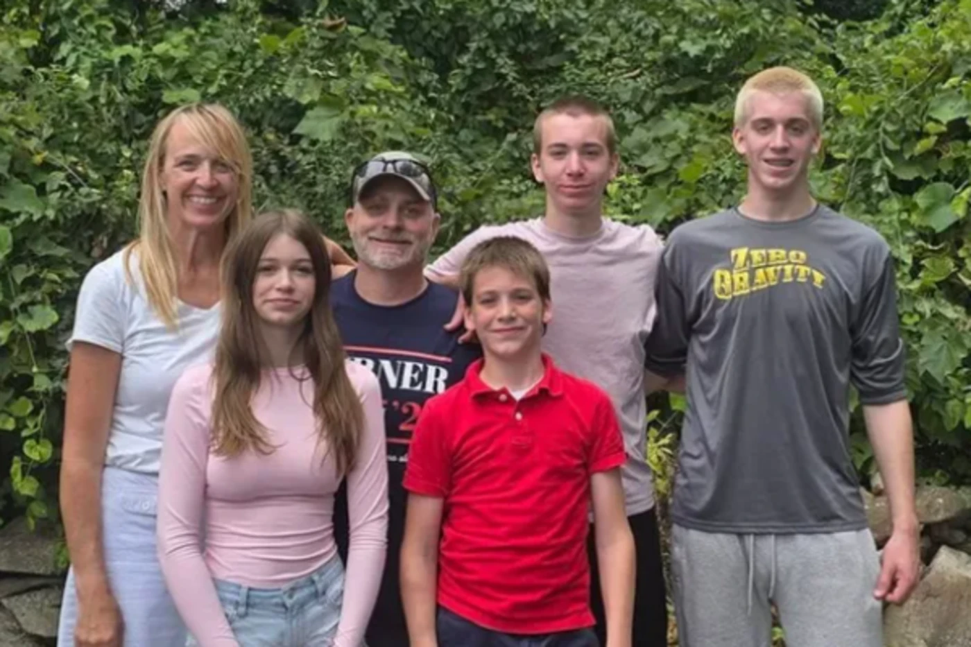 Une randonneuse meurt en chutant d’une falaise sous les yeux de trois de ses enfants aux Etats-Unis