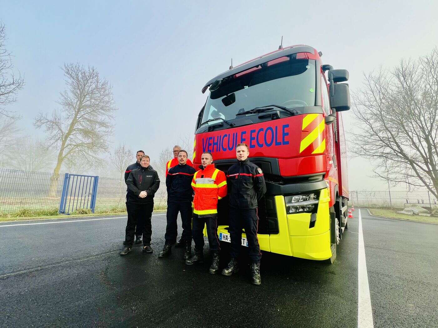 « Pas question de mettre quiconque en danger » : les pompiers de Seine-Maritime ont leur propre auto-école poids lourd