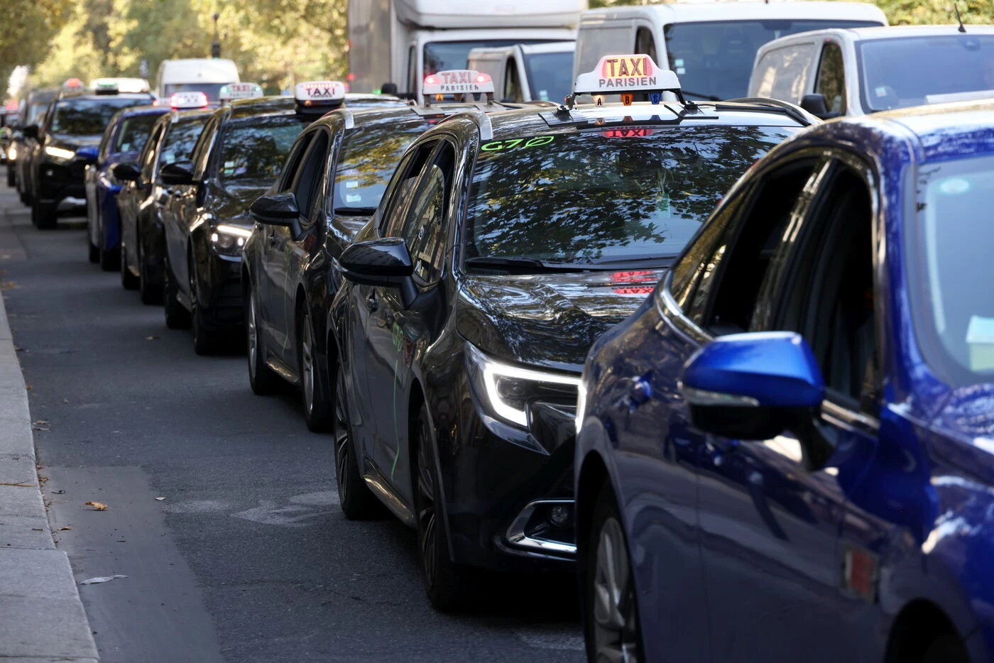 Taxis en colère : comment certains chauffeurs arnaquent la Sécurité sociale avec les transports sanitaires