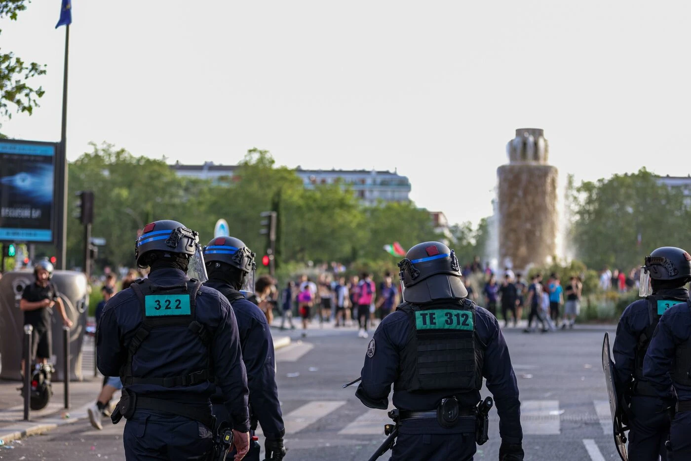Incidents après le sacre du PSG : la ministre des Sports, Marina Ferrari prône la fermeté envers les « casseurs »