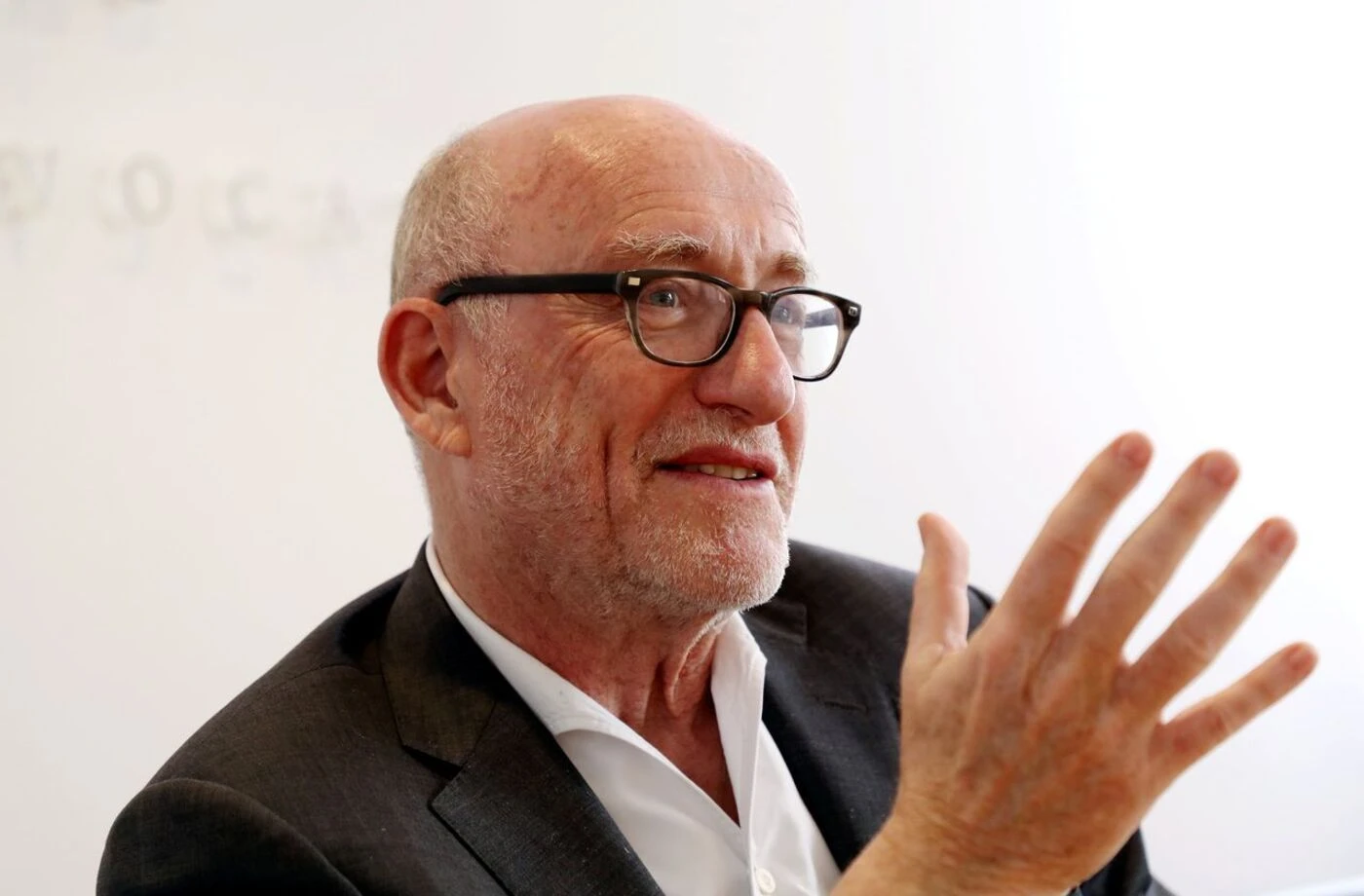 Mélenchon comparé à Goebbels : les propos d’Alain Jakubowicz scandalisent LFI et la société des journalistes de BFMTV les condamne
