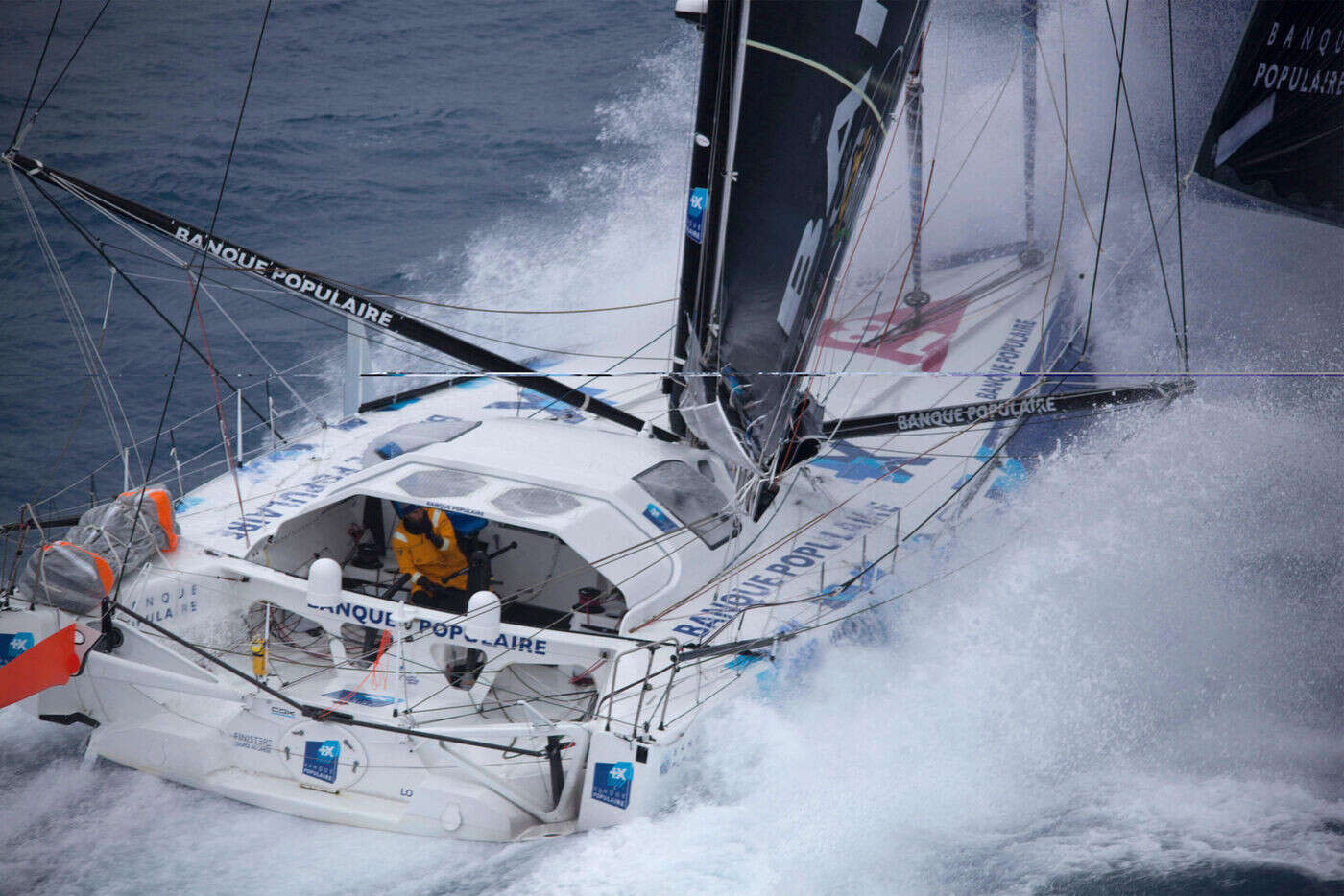 Vendée Globe : « C’est une mission », les images impressionnantes des skippers au cœur de la tempête