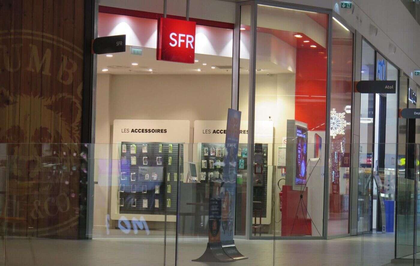 Viry-Chatillon : cagoulés et armés, ils volent une trentaine de téléphones dans une boutique SFR