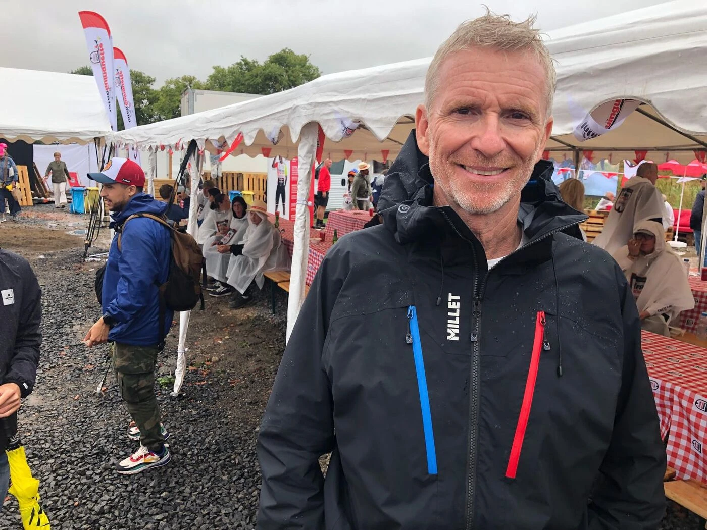 « Thibaut Pinot est le plus grand fan de Koh-Lanta » : sur le Tour, Denis Brogniart raconte sa passion du vélo