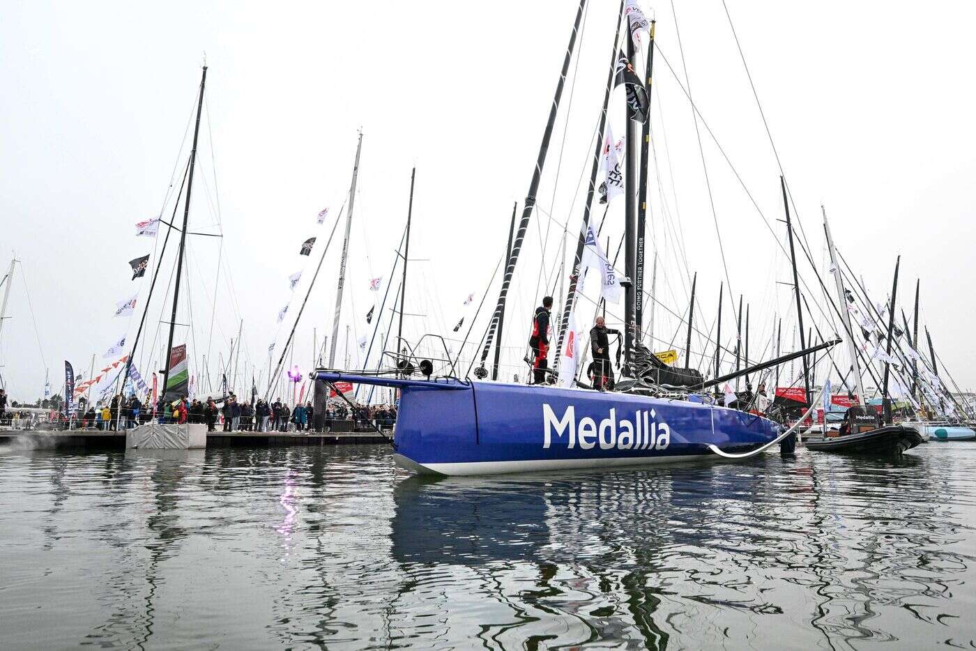 Vendée Globe : le classement ce lundi 16 décembre à 7 heures... Dalin résiste, la Britannique Pip Hare démâte