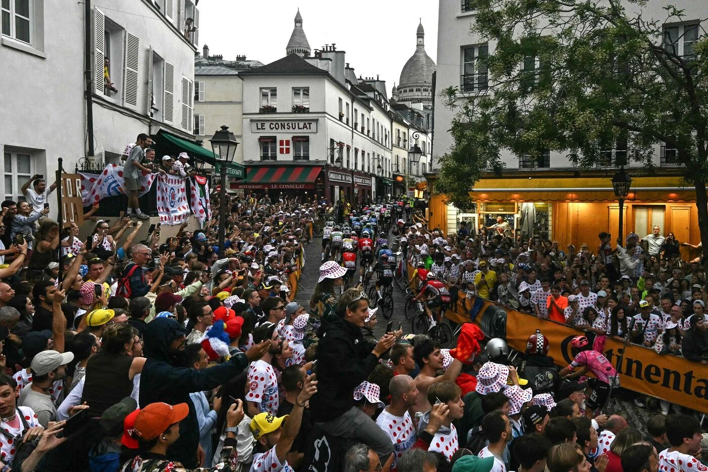 « Nous voulons continuer de passer par Montmartre » : l’organisation du Tour souhaite pérenniser l’étape de la rue Lepic
