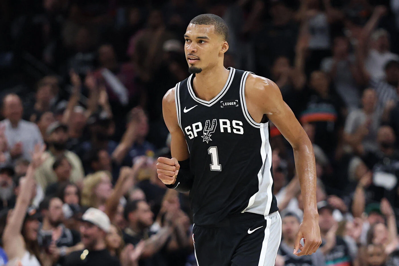 Playoffs NBA : le patron, c’est Wembanyama, les Spurs s’imposent et arrachent un match décisif à Oklahoma City