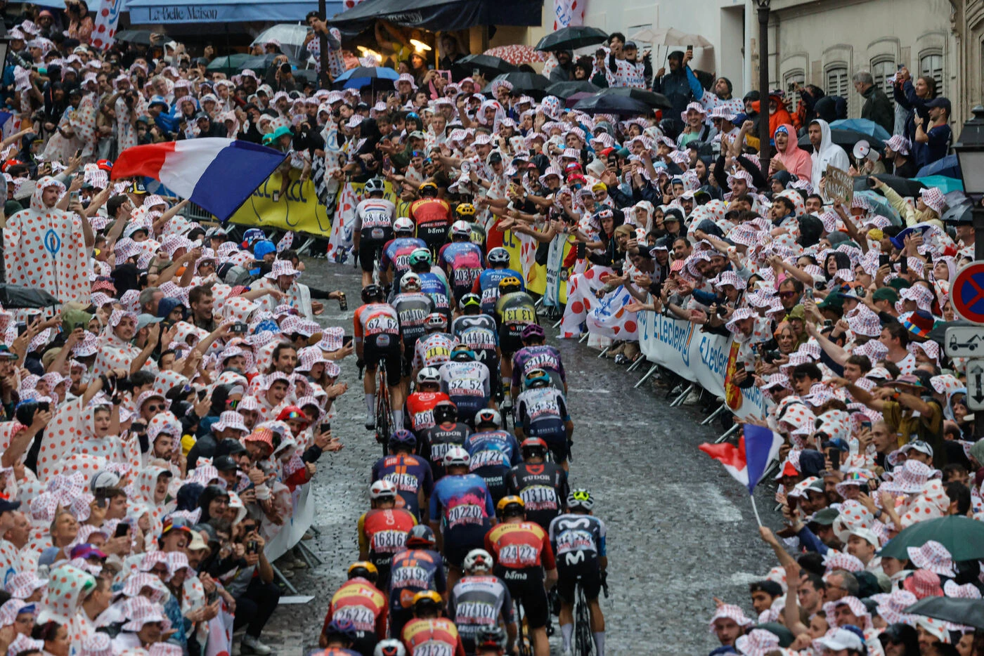 Audiences TV : l’arrivée du Tour de France au plus haut depuis 2019, Clint Eastwood en forme sur TF 1