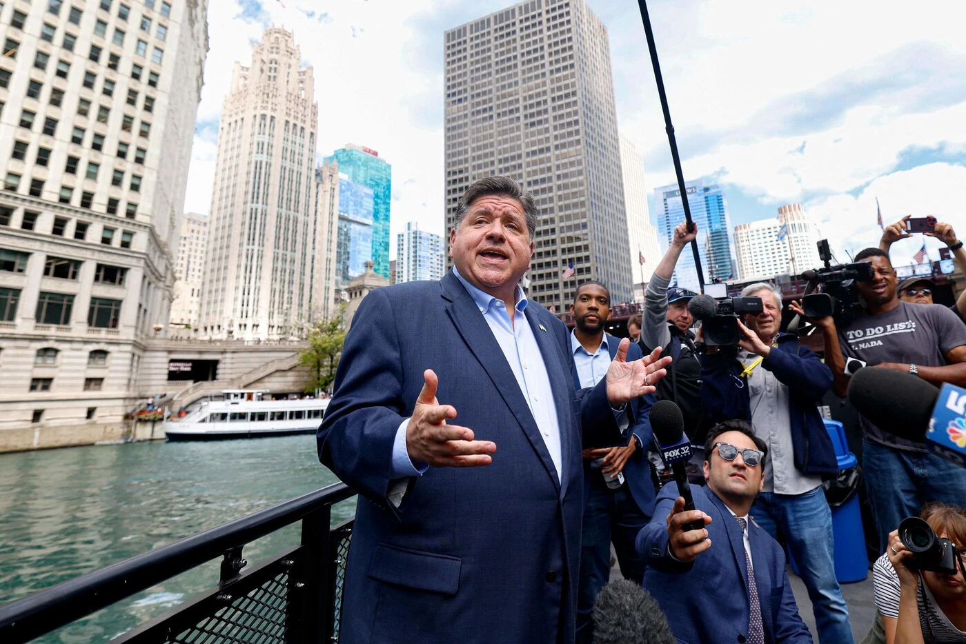 États-Unis : le gouverneur de l’Illinois met en garde contre une « invasion » de Chicago par des militaires