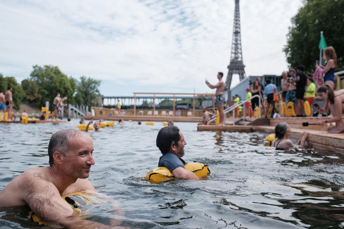 Baignade dans la Seine : la Ville de Paris réfléchit toujours à prolonger le plaisir en septembre
