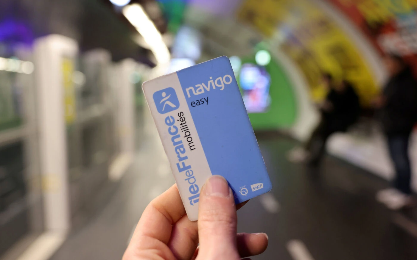 Une femme accouche sur les quais du RER A à Châtelet, un passe Navigo offert au bébé jusqu’à ses 18 ans