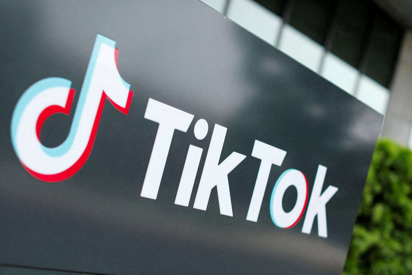 « TikTok est le voyou du quartier » : L’Albanie va fermer le réseau social chinois pendant au moins un an