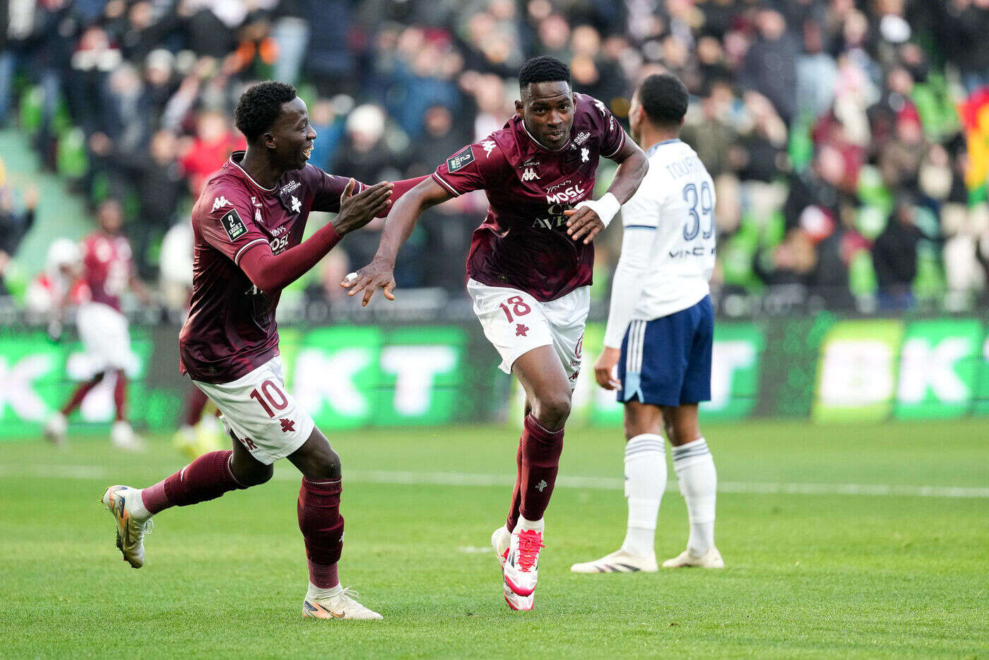 Metz-Paris FC (3-1) : nouveau coup d’arrêt pour les Parisiens qui perdent la deuxième place