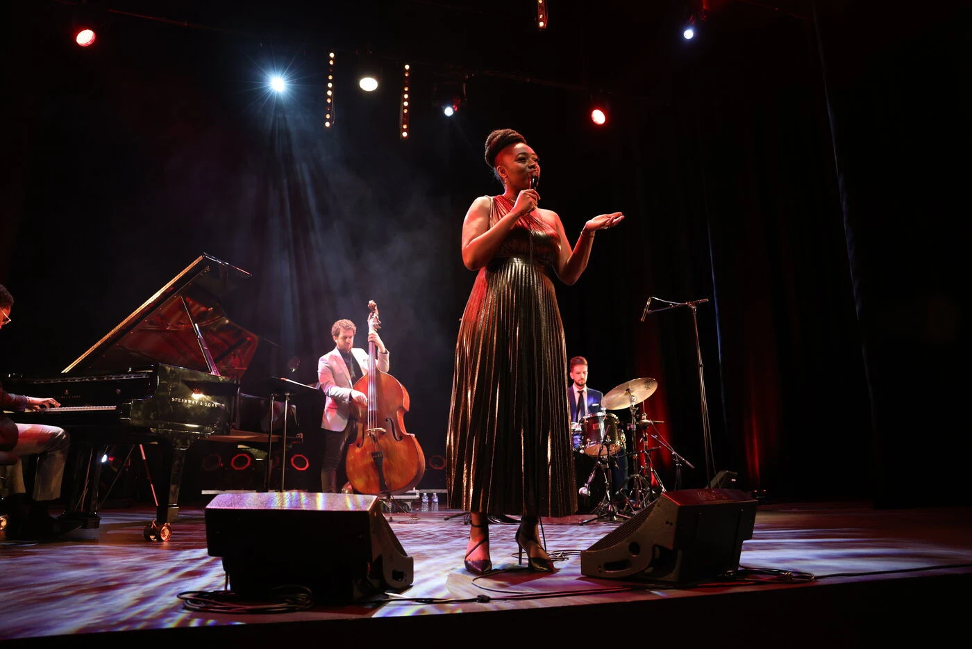 Samara Joy, Marcus Miller, Avishai Cohen… Les stars mondiales du Jazz seront sur la scène du château de Chantilly