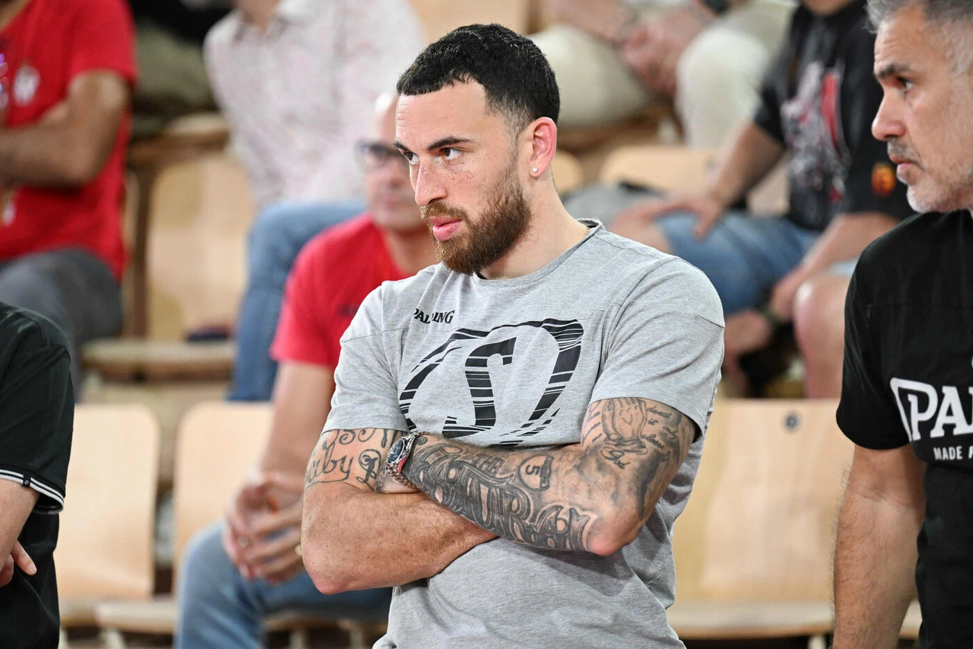 Basket : Monaco suspend Mike James