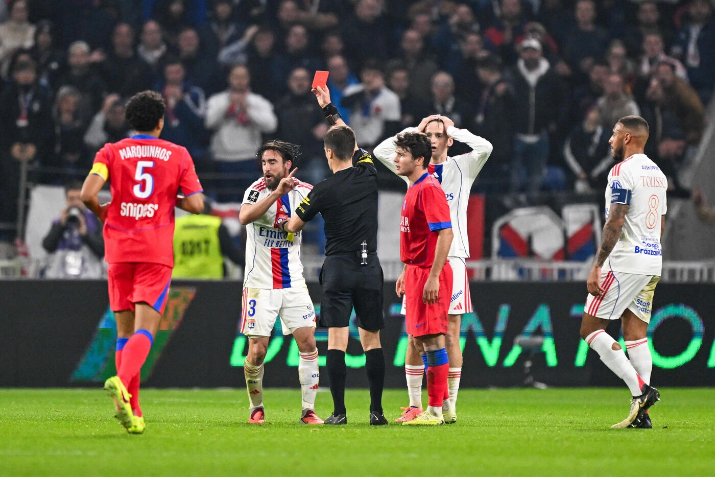 OL-PSG (2-3) : Zabarnyi, Vitinha, Lee, Mayulu... L’arbitre s’est-il vraiment trompé dans ses décisions ?