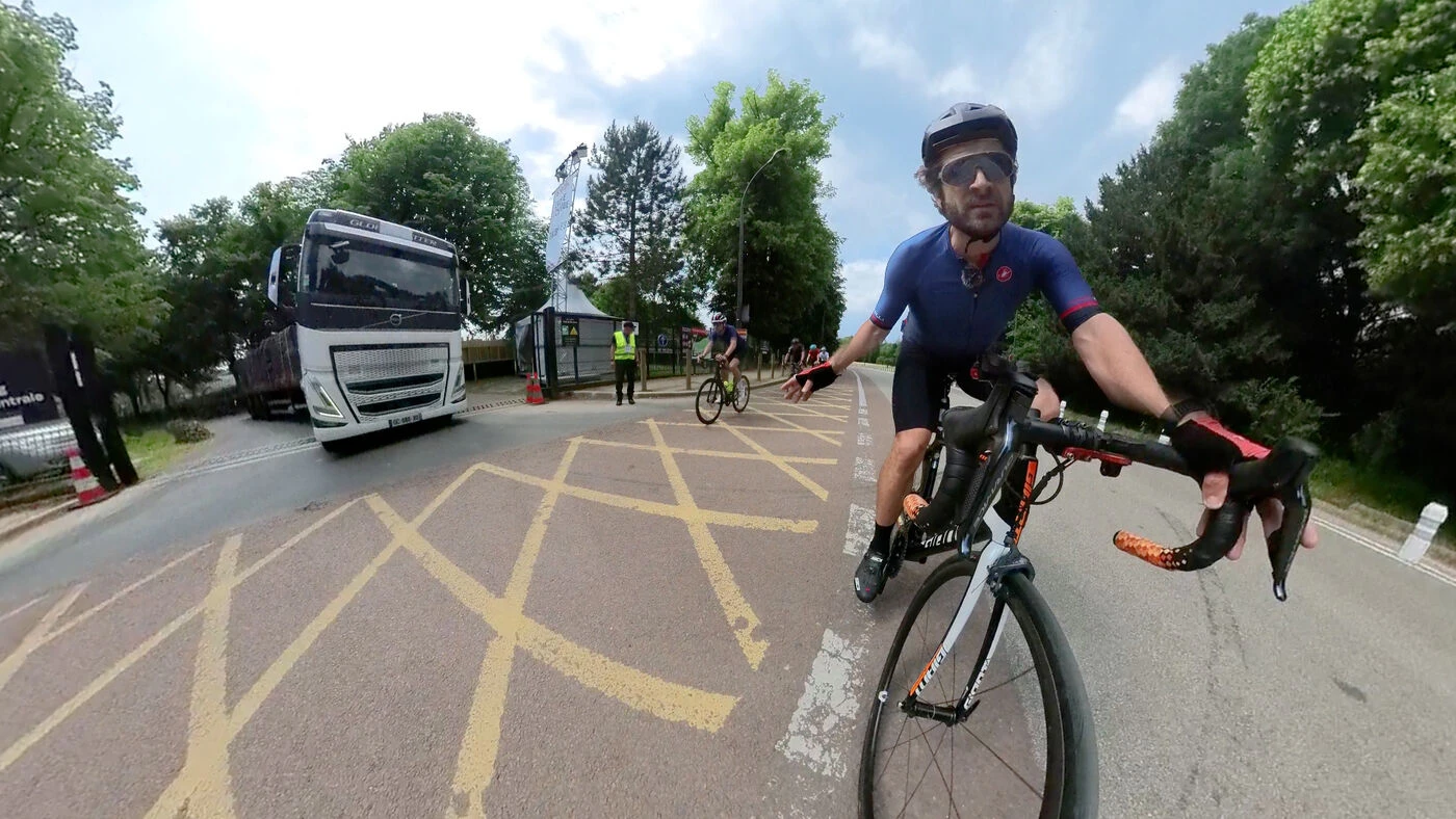 VIDÉO. « Un jour, il y aura un énorme drame » : les dangers de l’anneau cycliste de Longchamp