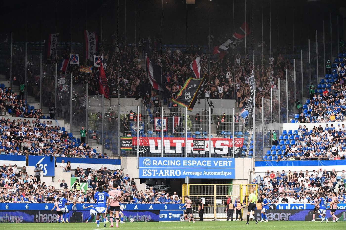 « Allez Enzo, où tu es nous sommes là » : les ultras du PSG chantent pour un Strasbourgeois en situation de handicap