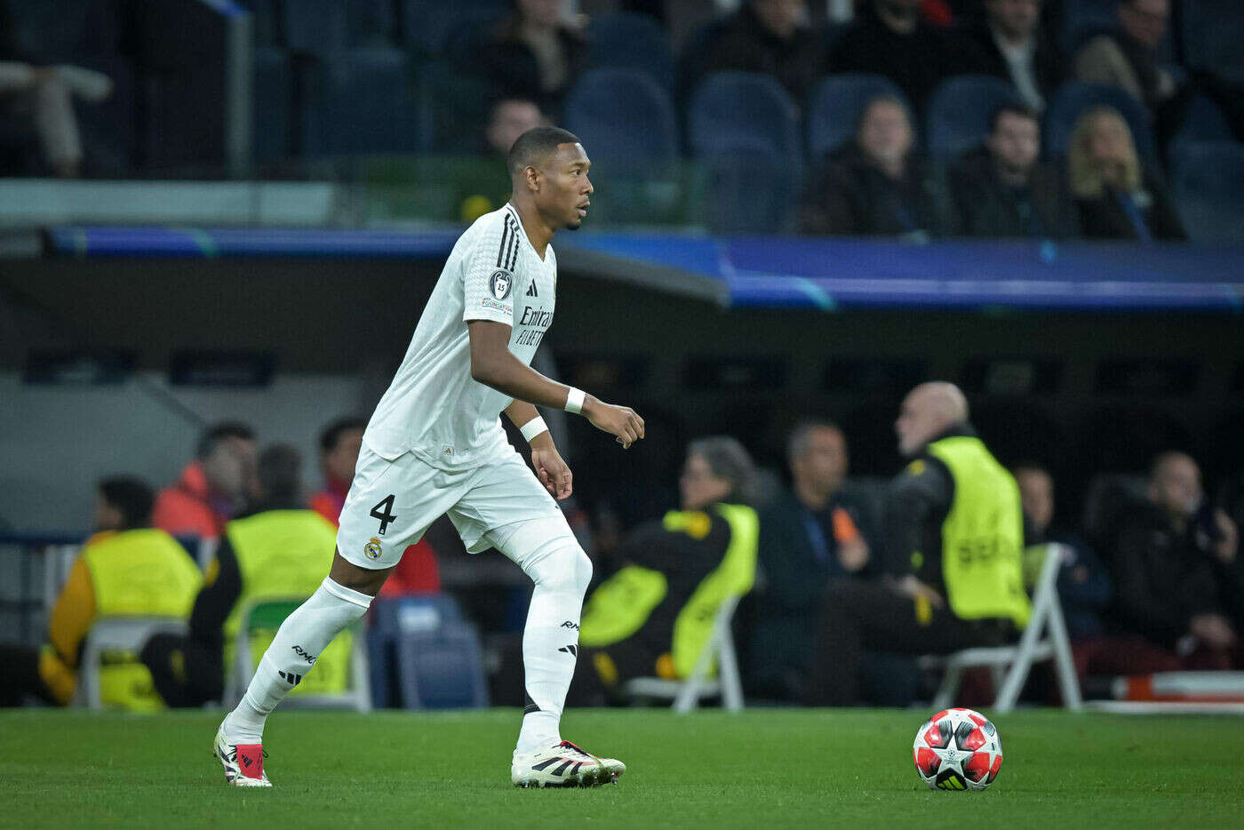 Ligue des champions : blessé, le défenseur du Real Madrid Alaba sans doute forfait pour le choc contre City