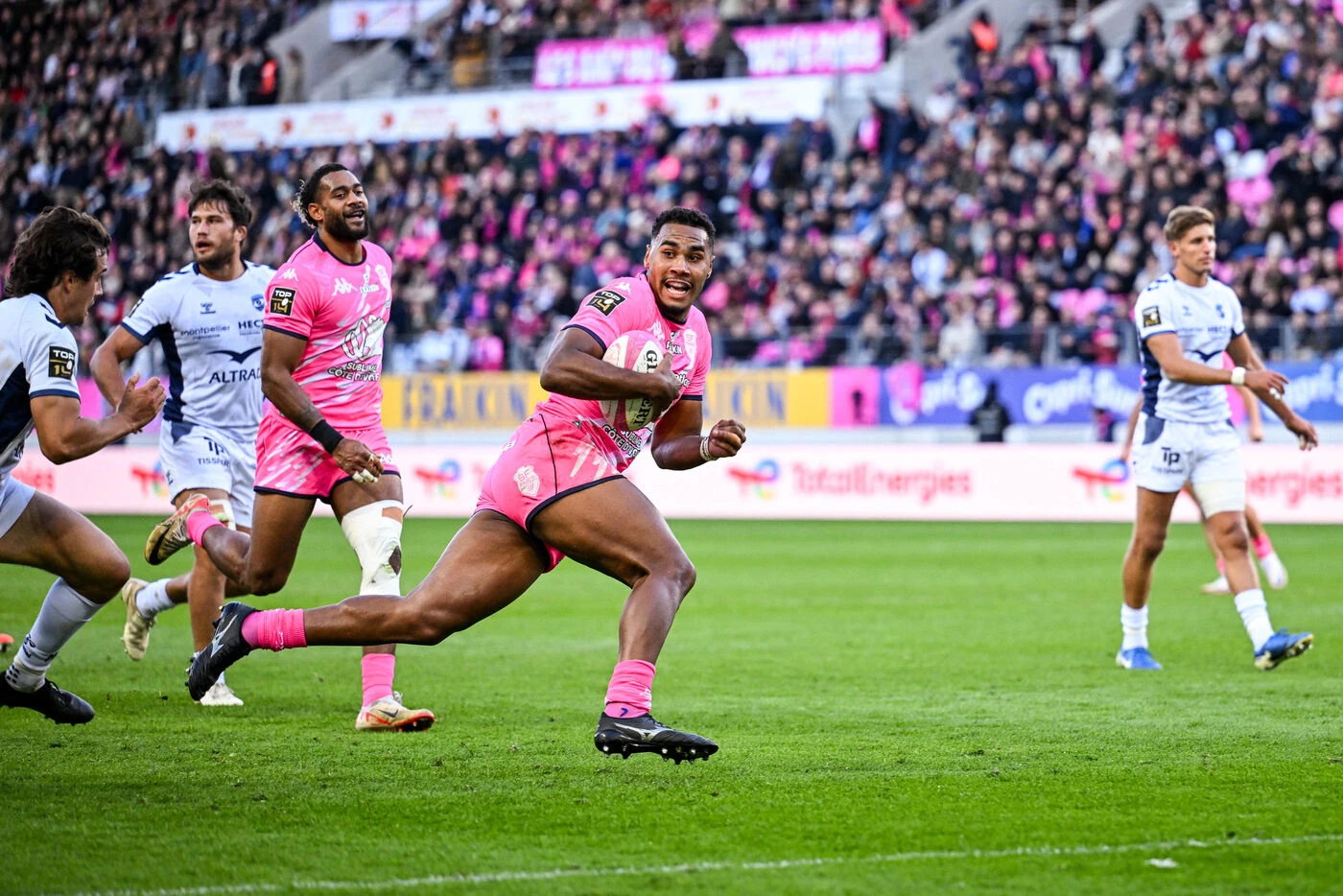 Stade Français - Montpellier (35-12) : guidés par le jeune Noah Nene, les Parisiens vainqueurs et nouveaux leaders