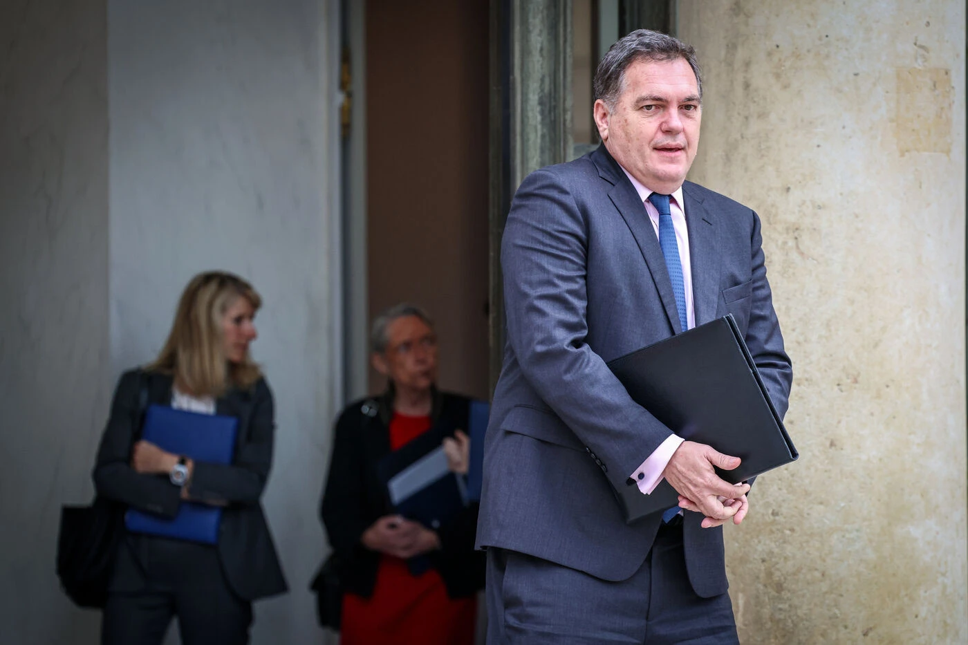 Grève SNCF : « probablement 14 000 trains sur 15 000 vont circuler aujourd’hui », selon le ministre des Transports