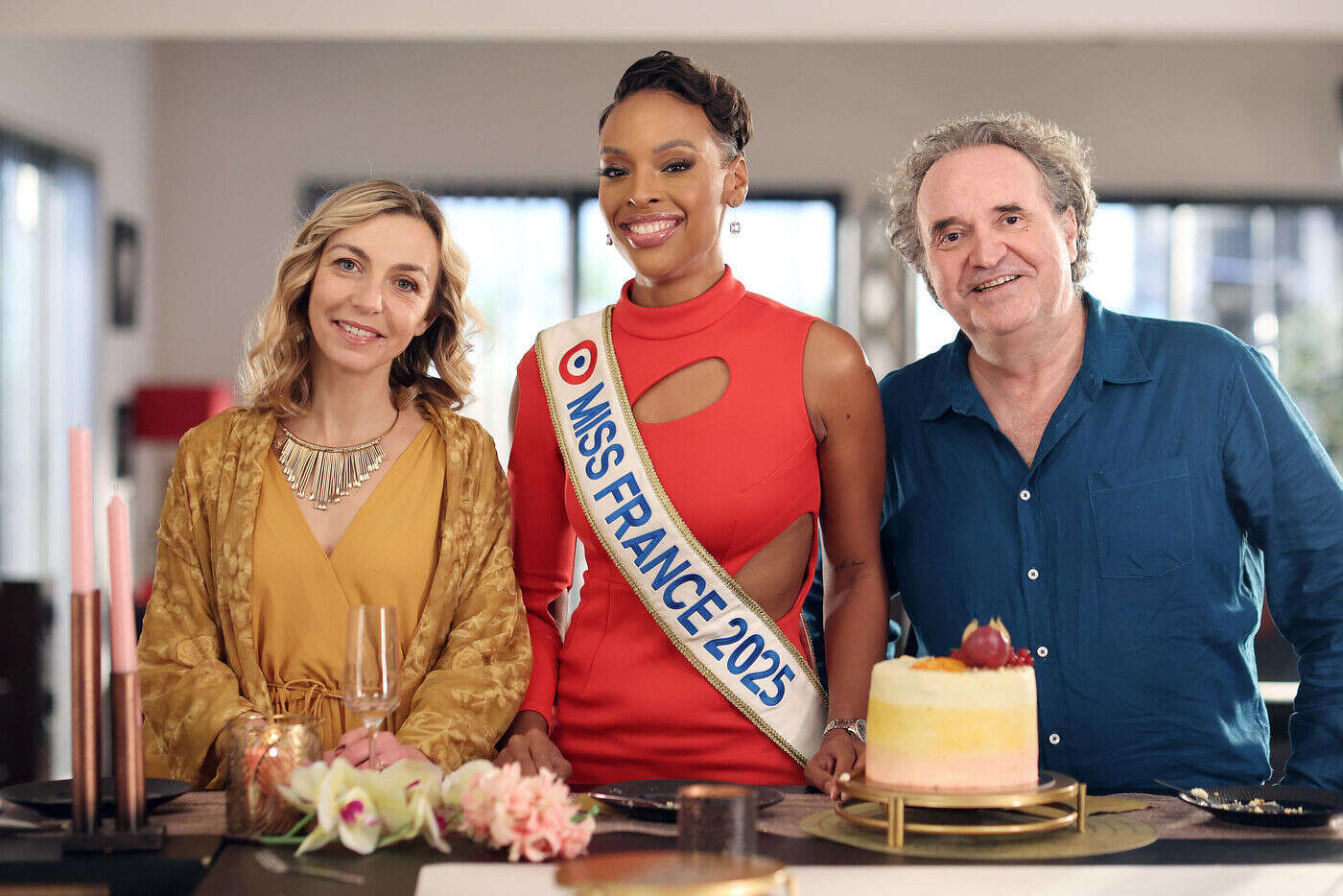 Miss France 2025 fait ses premiers pas de comédienne dans « Scènes de ménage » sur M6