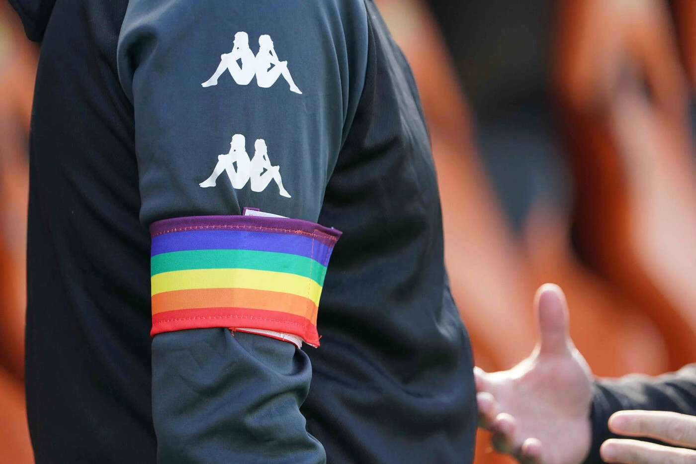 « Pas un coup d’épée dans l’eau » : la FFF lance son tournoi des fiertés pour lutter contre l’homophobie