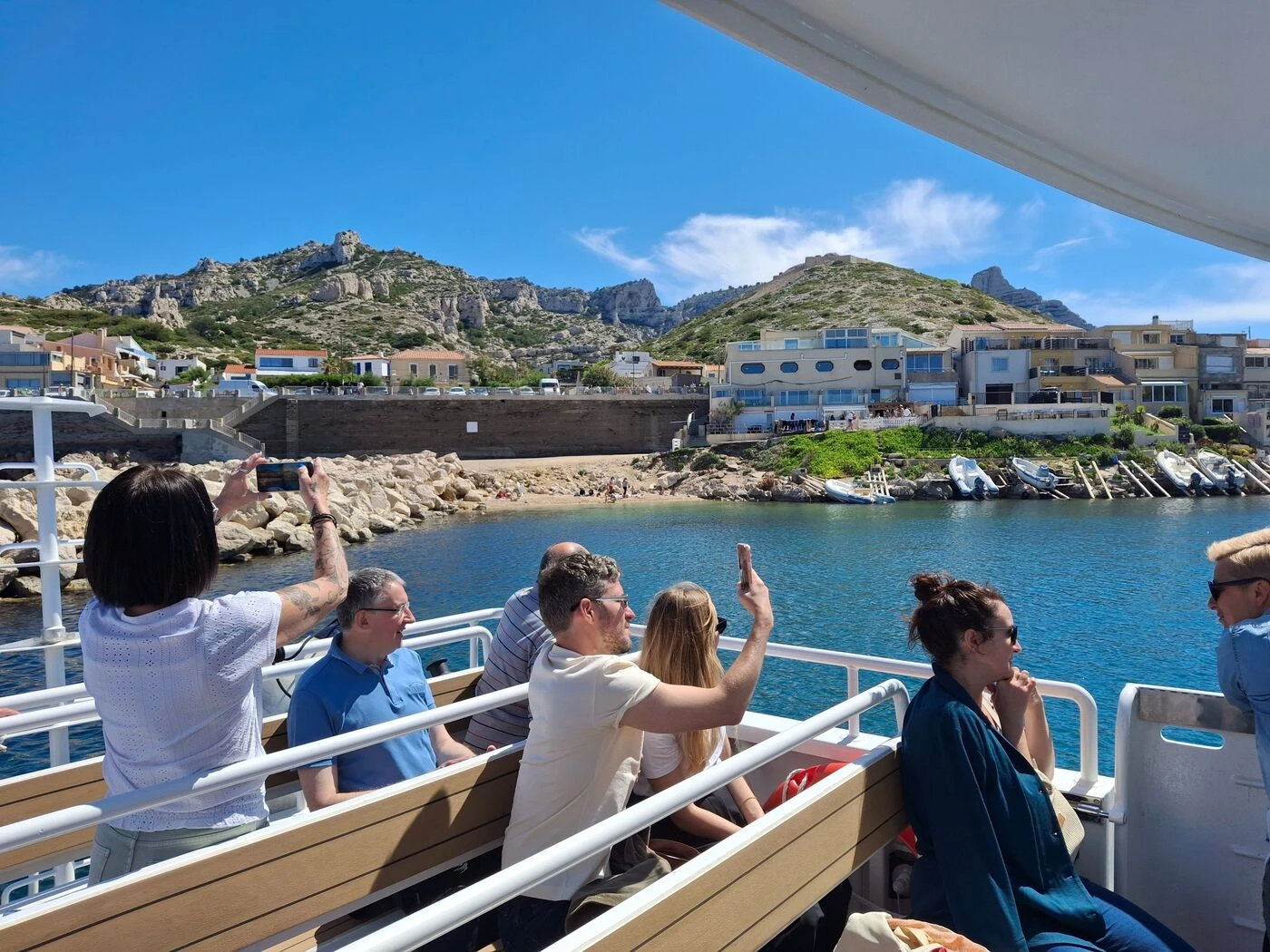 À Marseille, une navette privée pour relier le Vieux-Port aux commerces excentrés du quartier des Goudes