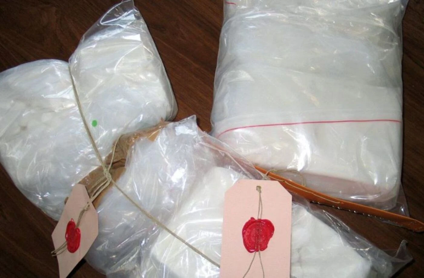 Grigny : un an de prison ferme pour une femme qui transportait 40 kg de cocaïne dans un VTC