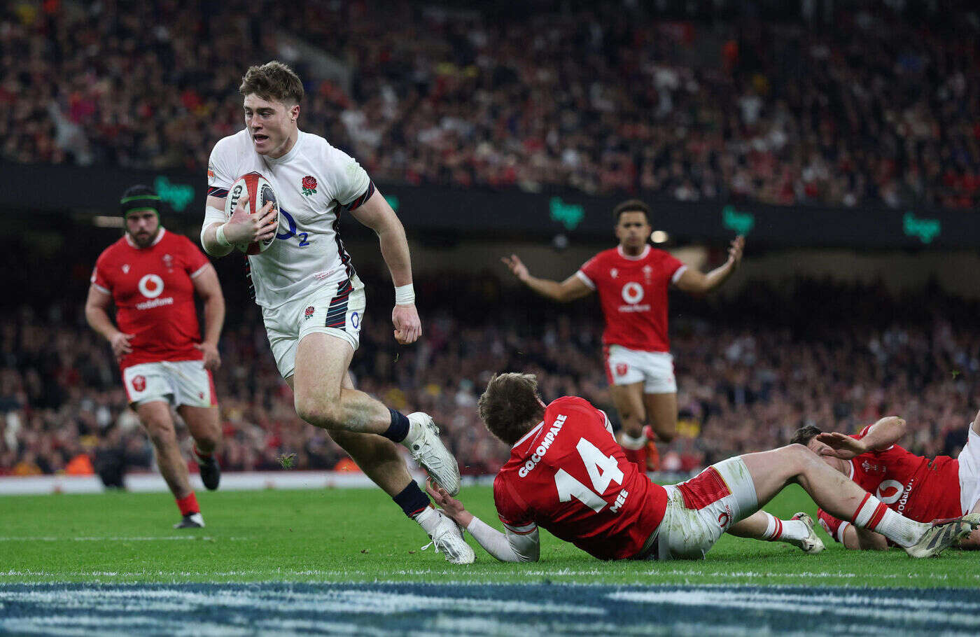 Pays de Galles-Angleterre (14-68) : le XV de la Rose peut encore gagner le Tournoi et met la pression sur les Bleus