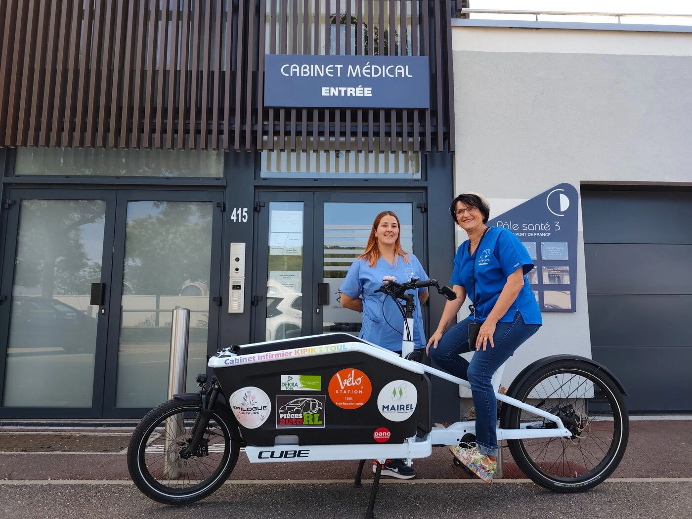 « On fait notre sport de la journée » : ces infirmières de Toul assurent leurs déplacements en vélo-cargo