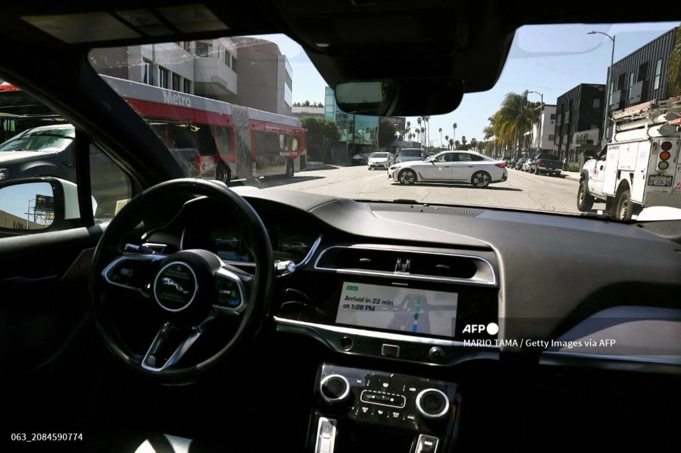 « Pas de case robot » : un véhicule sans chauffeur fait une manœuvre illégale, la police californienne ne peut pas le verbaliser