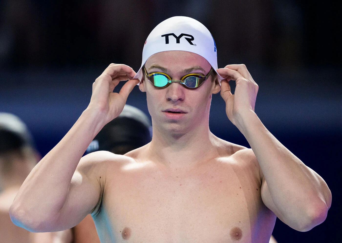 Natation : Léon Marchand battu par Kos sur 200 m dos pour débuter la Coupe du monde en petit bassin