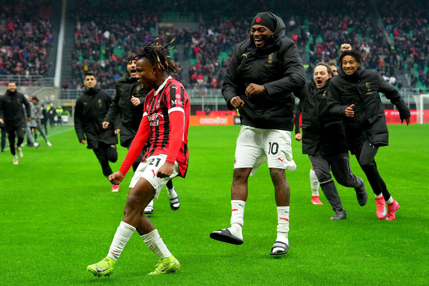 AC Milan-Parme (3-2) : victoire renversante et altercation entraîneur-joueur... Fin de match chaude à San Siro