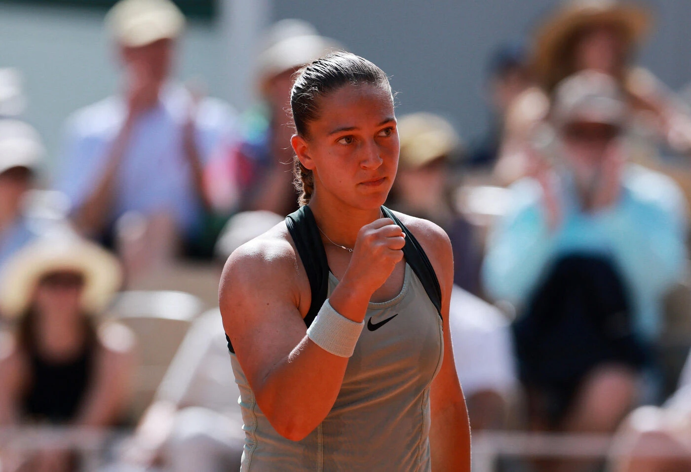 Roland-Garros : exceptionnelle Diane Parry, qui s’offre la 6e mondiale et un premier 8e de finale en Grand Chelem