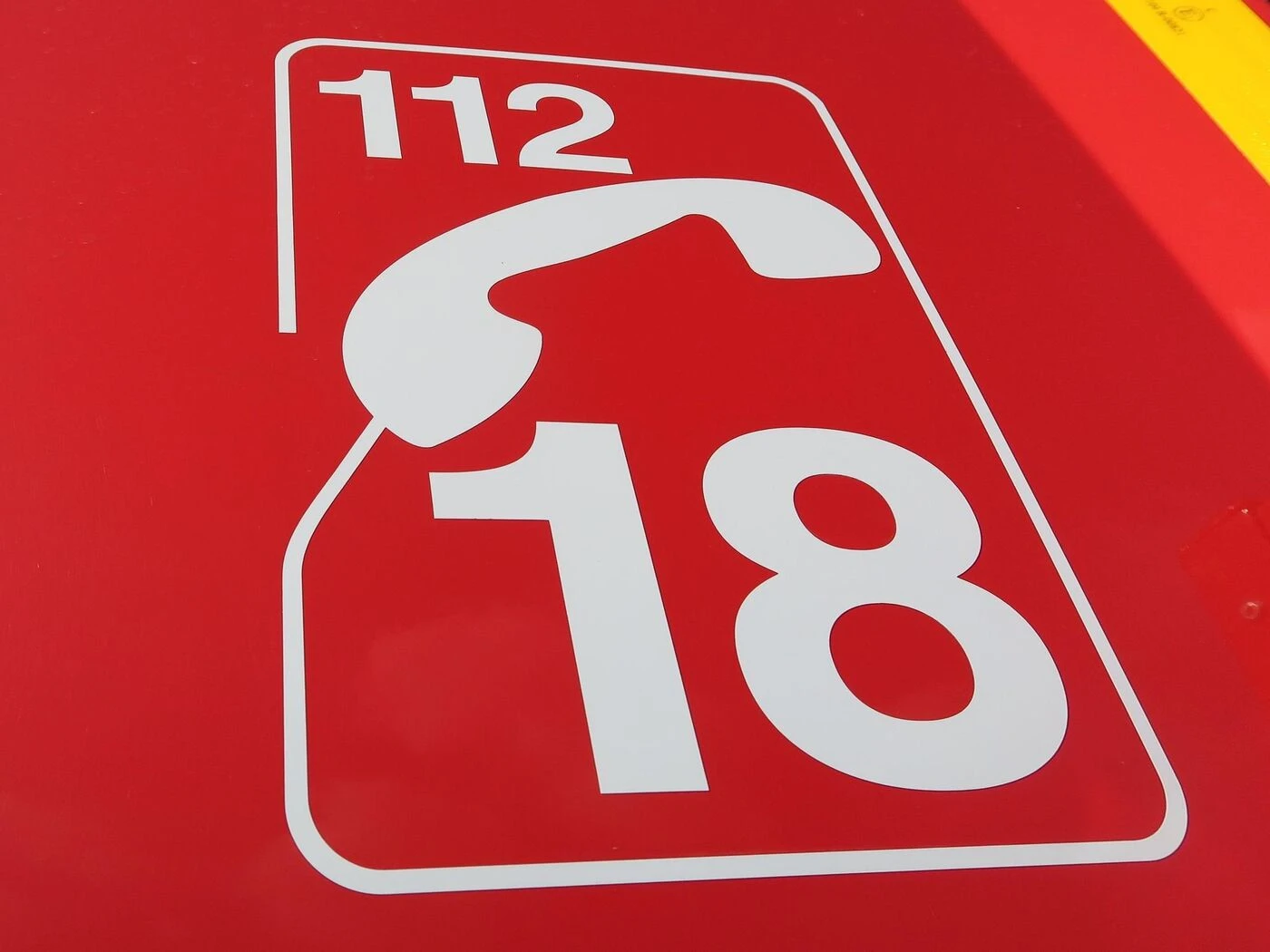 Nanterre : un nouveau-né de 16 jours retrouvé mort par sa mère, le parquet ouvre une enquête