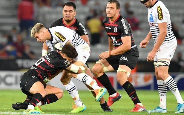 Top 14 : Toulouse élimine Bordeaux (24-21) et retrouvera la Rochelle pour un remake en finale