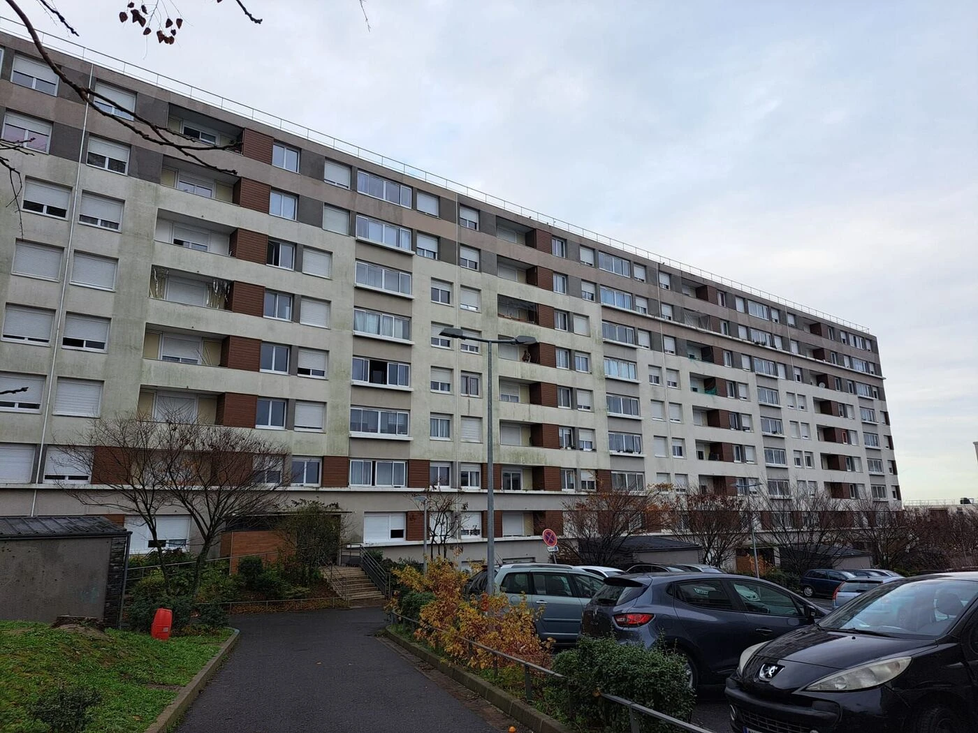 Longjumeau : une jeune femme retrouvée enfermée dans une cave, où elle aurait été violée