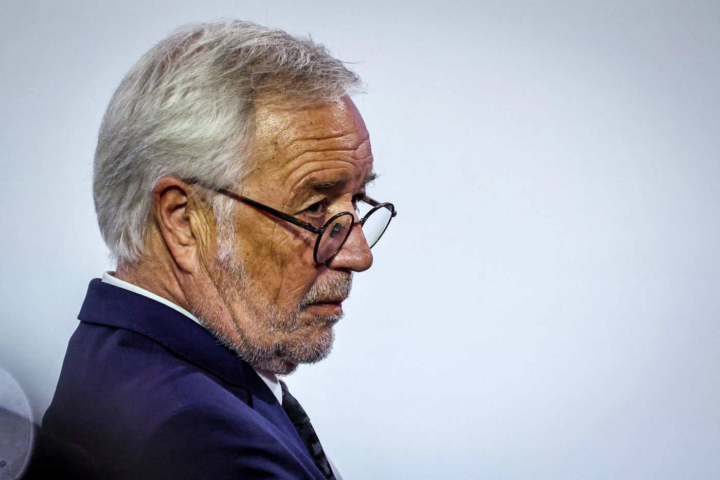 Défendant ses « convictions d’homme de gauche », le ministre sortant François Rebsamen sera absent du prochain gouvernement