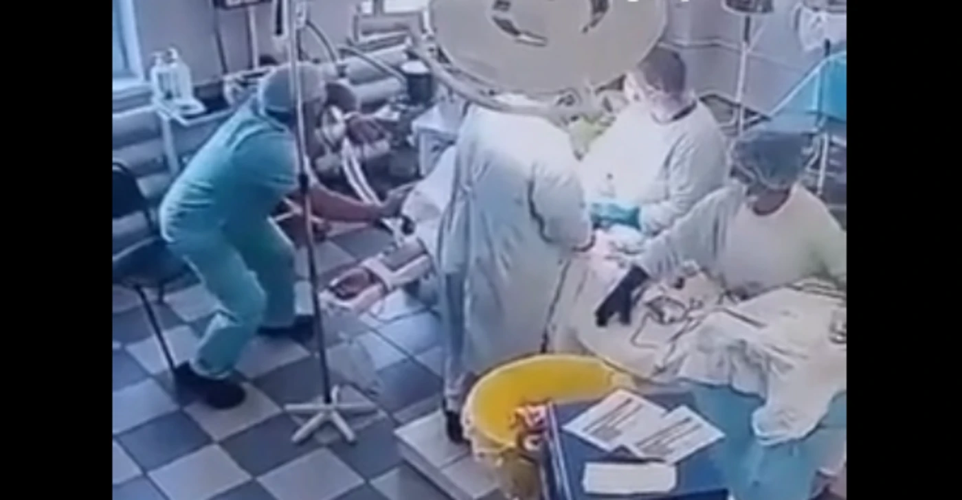 Des médecins russes continuent d’opérer « malgré le danger » après le puissant séisme